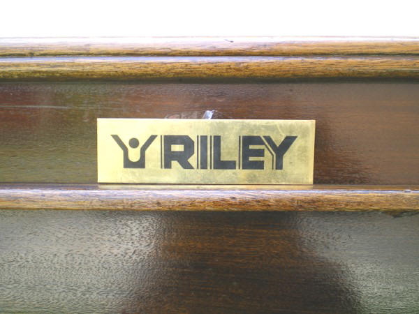 RILEY CUSHIONS