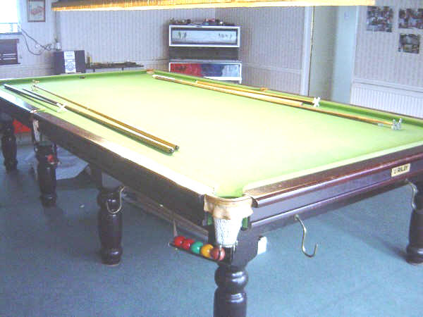 riley snooker table
